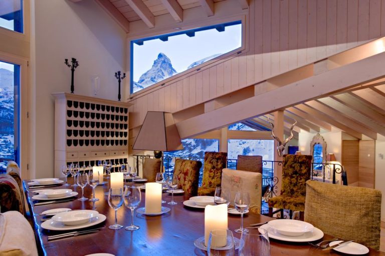 HOW TO DECORATE AND MARKET YOUR PROPERTY The Striped Barn