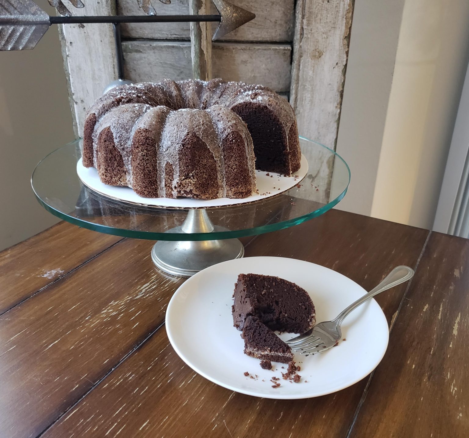 Jack Daniels Whiskey Soaked Dark Chocolate Cake - The Striped Barn